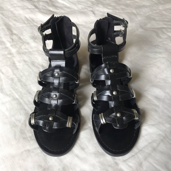 NWOT 🆕 Very Volatile Sandal - Picture 2 of 8